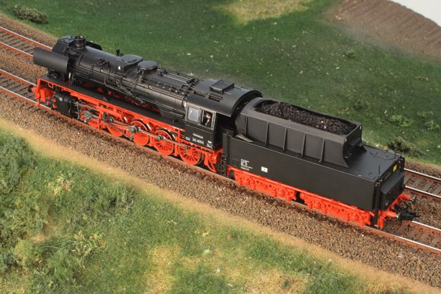 Neubaulok 504004 der DR