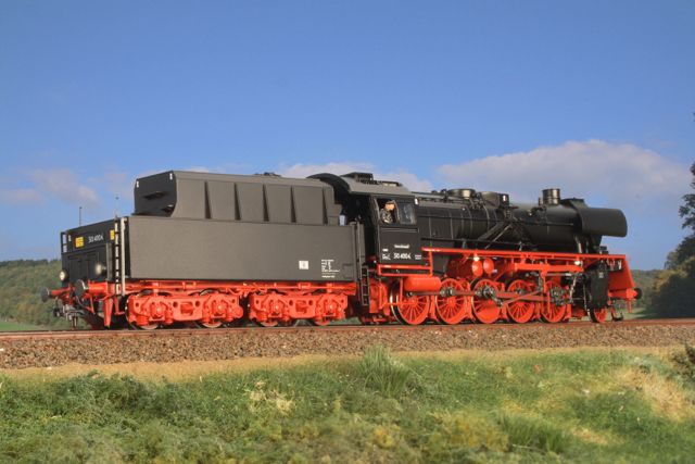 Neubaulok 504004 der DR